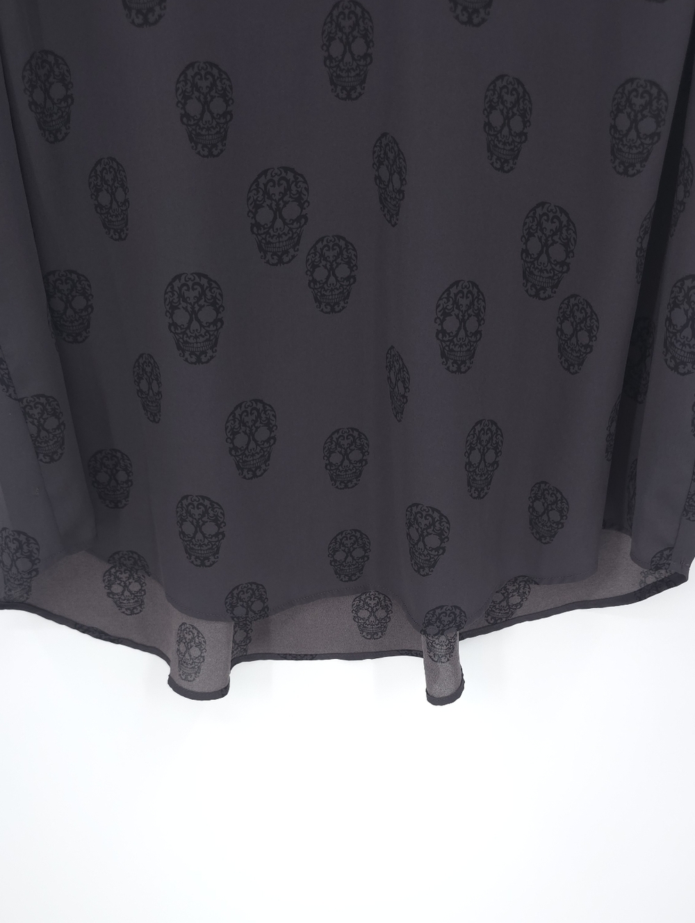 Torrid Skull Print Chiffon Top Black Flowy Hi-low Hem Goth Punk Grunge 2X (FLAW) - Picture 5 of 12
